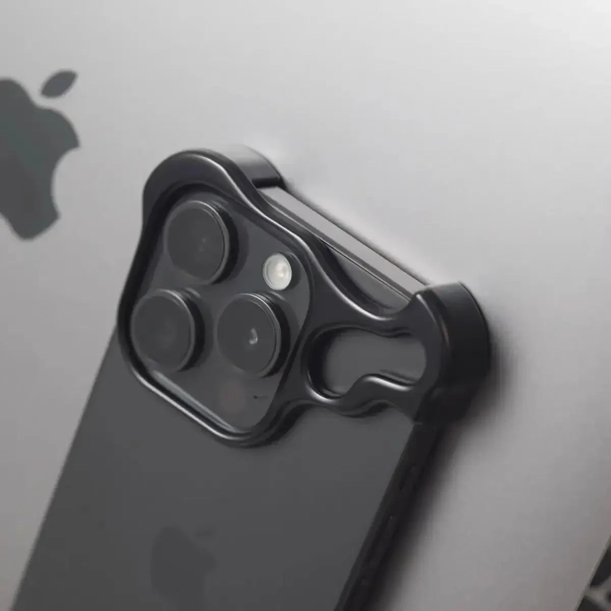 Luxury Aluminum Bumper Phone Case for iPhone with Camera Lens Film Protection, Metal Cover Case.