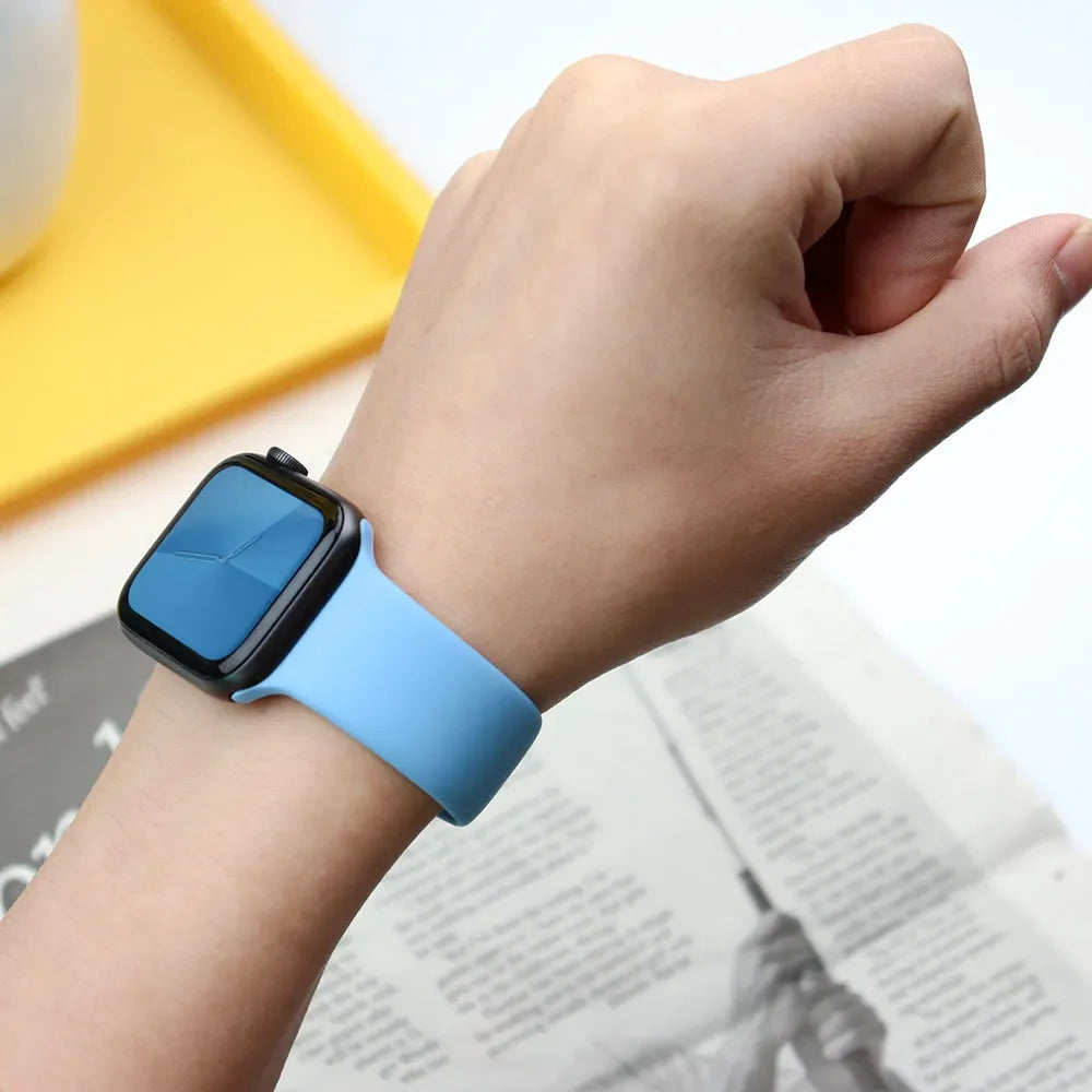 High Quality Silicone Strap For Apple Watch, 44mm 45mm 40mm 41mm 42-38mm 45 mm and series 8 7 6 5 4 3 SE 9 Ultra 2 49mm